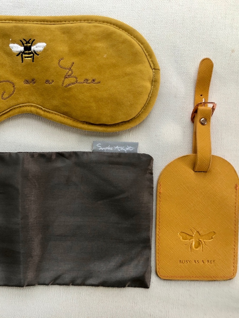 New Bee Sophie Allport Eye Mask‎ & Luggage Tag Travel Set